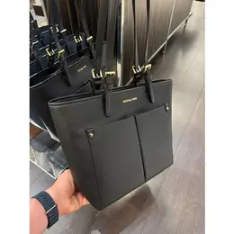 MICHAEL KORS: Чёрная сумка 