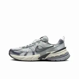 NIKE: Красные кроссовки  Pure Platinum