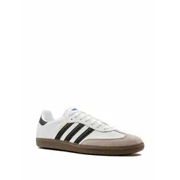 adidas: Серебристые кроссовки  Samba