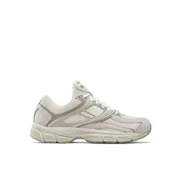 Reebok: Бежевые кроссовки 