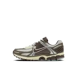 NIKE: Светлые кеды  Air Zoom