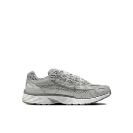 NIKE: Серые кеды 