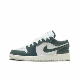 NIKE: Зелёные кроссовки 