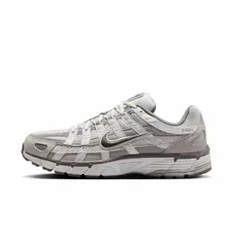 NIKE: Серые кроссовки 
