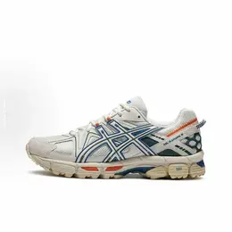 ASICS: Кроссовки 