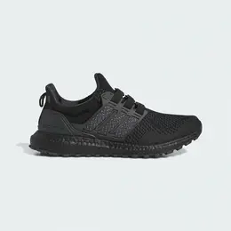 adidas: Чёрные кроссовки  UltraBoost
