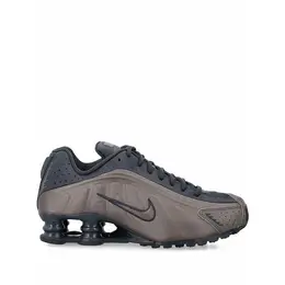NIKE: Серые кроссовки  Shox R4