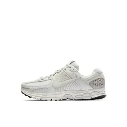 NIKE: Серые кеды 
