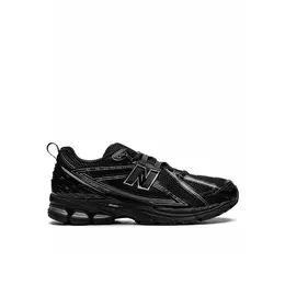 New Balance: Чёрные кроссовки 