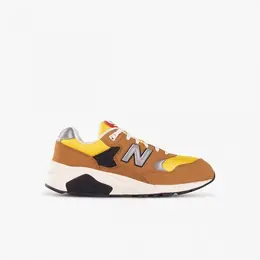 New Balance: Коричневые кроссовки 