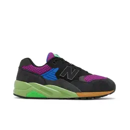 New Balance: Серые кроссовки 