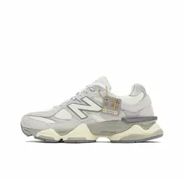 New Balance: Светлые кроссовки  9060