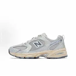New Balance: Белые кроссовки  530