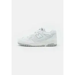 New Balance: Белые кроссовки 