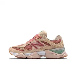 New Balance: Розовые кроссовки  9060