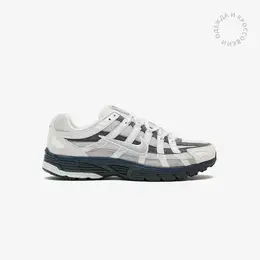 NIKE: Серые кроссовки 