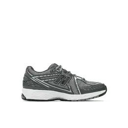 New Balance: Серые кеды 