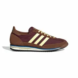 adidas: Коричневые кроссовки 