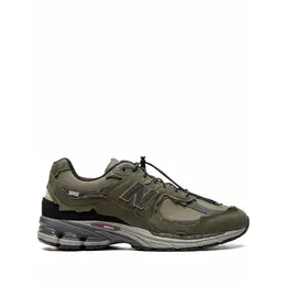 New Balance: Зелёные кроссовки  2002R