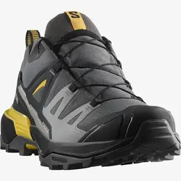 Salomon: Чёрные кроссовки 