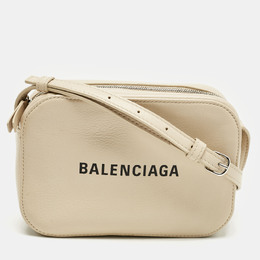 Balenciaga: Бежевая сумка через плечо  Everyday