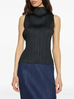 Pleats Please Issey Miyake: Чёрный топ 