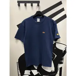 NIKE: Спортивная футболка  NSW