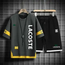 LACOSTE: Серый свитер 