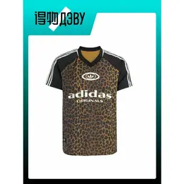 adidas: Майка 