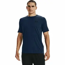 Under Armour: Флисовая футболка 