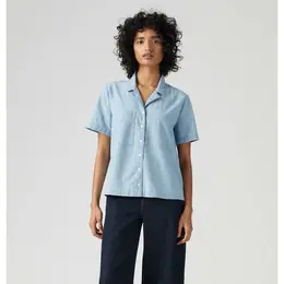Levi's: Голубая футболка 