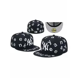 NEW ERA: Белая кепка 