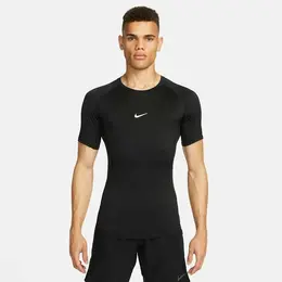 NIKE: Спортивная футболка  Dri FIT