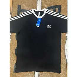 adidas: Футболка  Stripes в полоску
