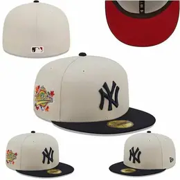 NEW ERA: Белая кепка 