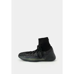 adidas YEEZY: Чёрные кроссовки 