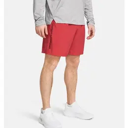 Under Armour: Красные шорты 