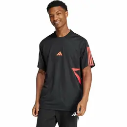 adidas: Спортивная футболка  Tiro