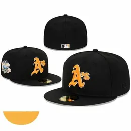 NEW ERA: Чёрная кепка 