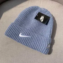 NIKE: Синяя шапка 