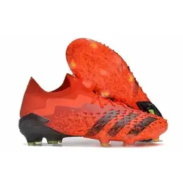 adidas: Красные кеды 