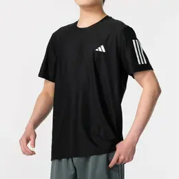adidas: Чёрная футболка 