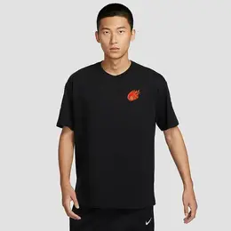 NIKE: Чёрная футболка 