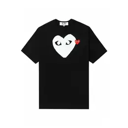 Comme des Garcons PLAY: Чёрная футболка 