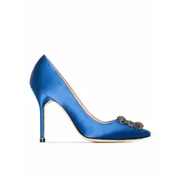 Manolo Blahnik: Синие туфли  Hangisi