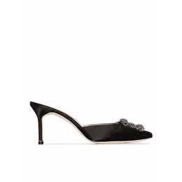 Manolo Blahnik: Чёрные сабо  Hangisi