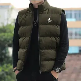 NIKE: Зелёный жилет 