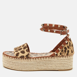 Valentino: Бежевые мокасины  Rockstud