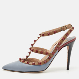 Valentino: Светлые туфли  Rockstud