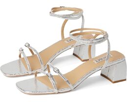 Badgley Mischka: Серебристые туфли 